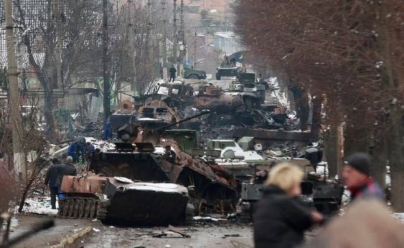 Turism NEOBIȘNUIT în perioadă de război. Cât te costă un tur în orașele bombardate din Ucraina